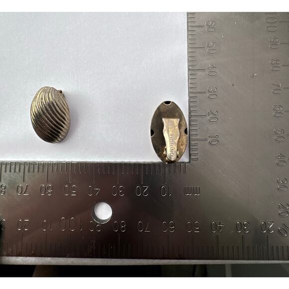 Vintage 50s MARINO Silver Tone Ribbed Dome Clip On Earrings Mid Century - Picture 9 of 9